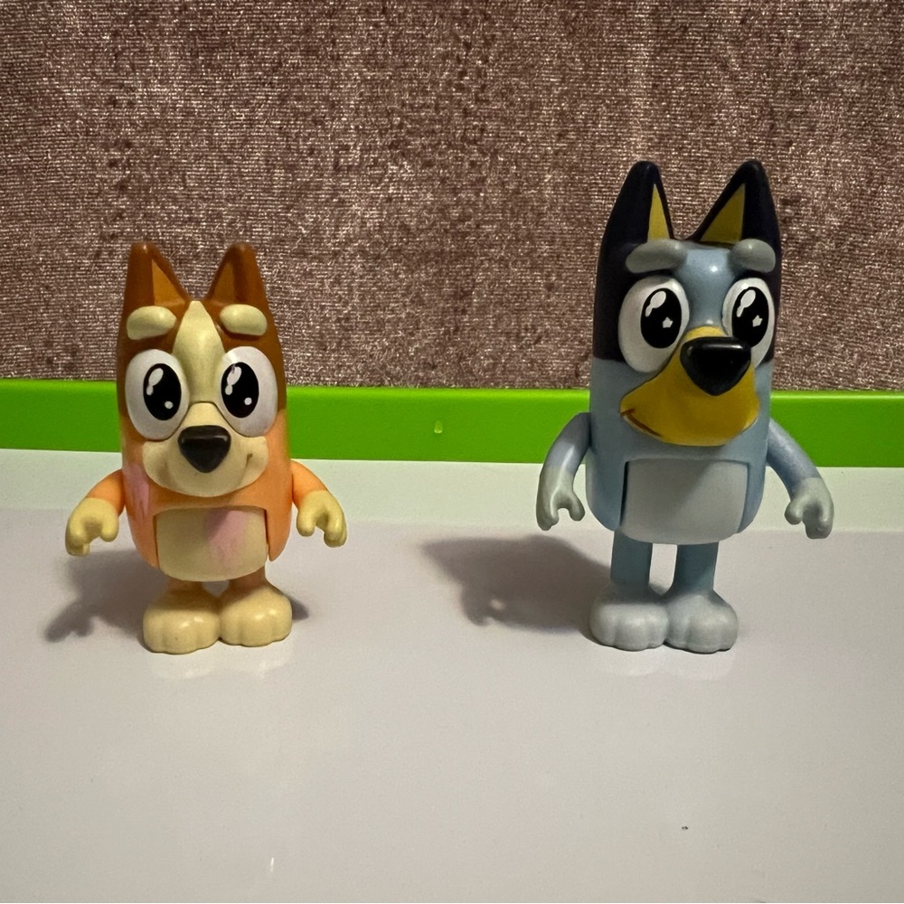 Bluey and Bingo Please Face Figures